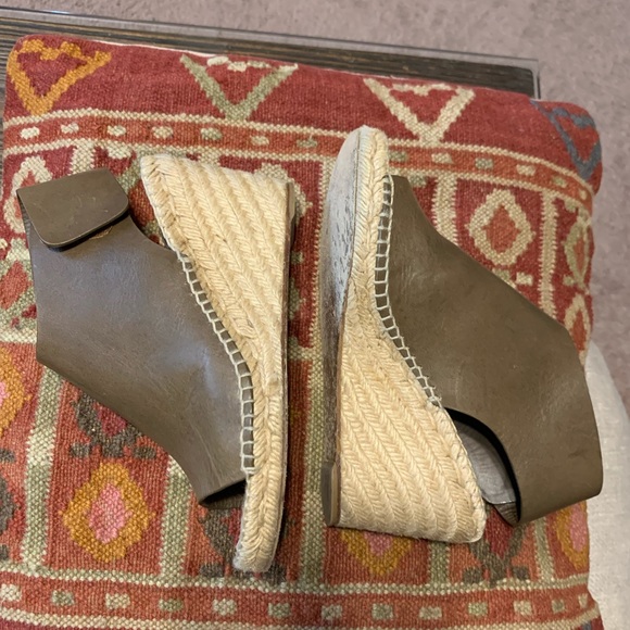 Celine Shoes - Sz 37 boho Celine Paris Leather & Raffia Espadrille Shoes